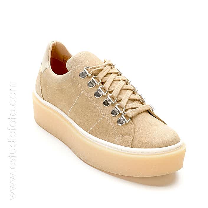 Photo Product Footwear